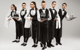 Официант/Официантка